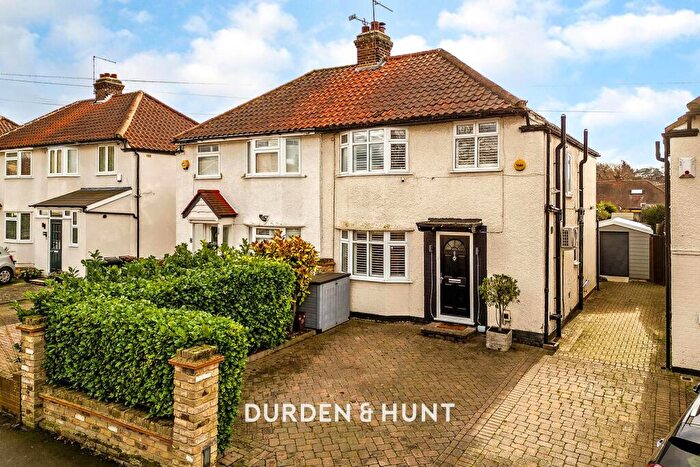 3 Bedroom Semi-Detached House For Sale In Maida Avenue, Chingford, E4