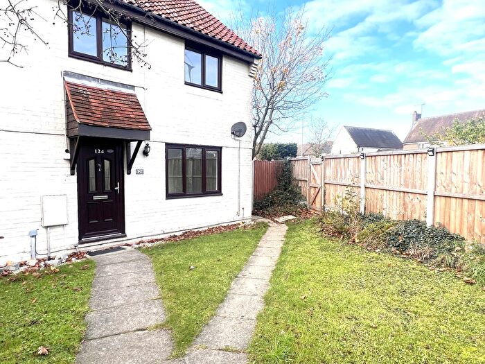 3 Bedroom End Terrace House To Rent In Littlecroft, Chelmsford, CM3