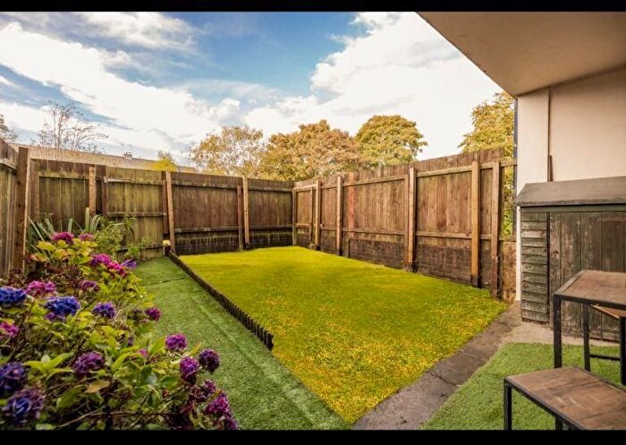 2 Bedroom Flat For Sale In Fernhill Road, Aberdeen, AB16