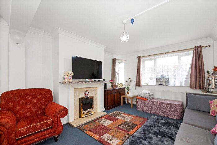 4 Bedroom Apartment For Sale In London Road, Thornton Heath, CR7