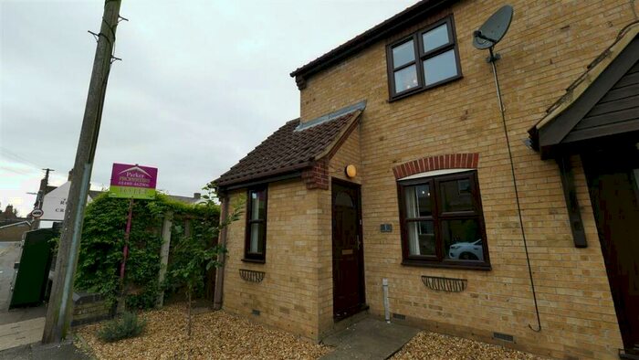2 Bedroom End Of Terrace House To Rent In Coach Mews, Somersham, PE28