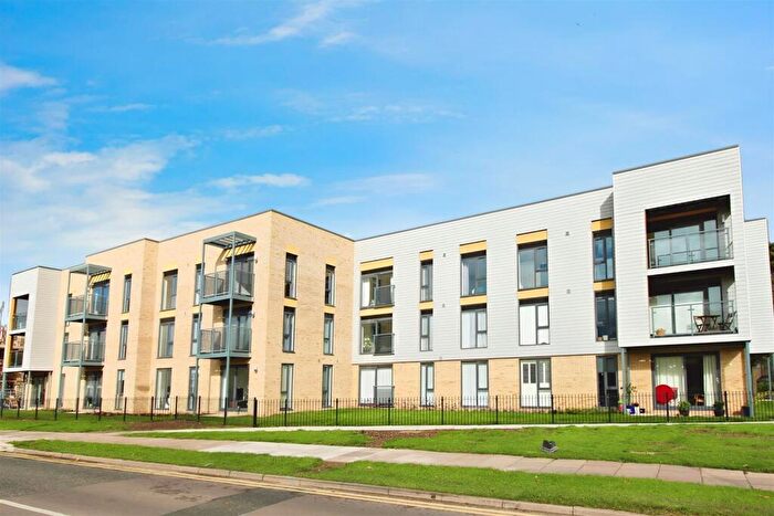 2 Bedroom Flat To Rent In Allwoods Place, Hitchin, Hertfordshire, SG4