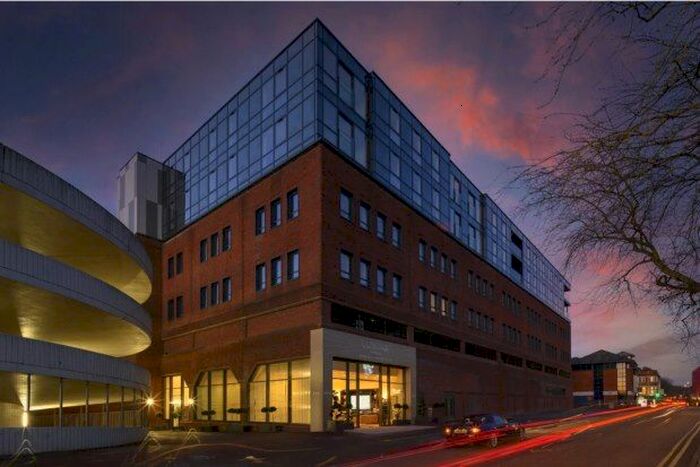 2 Bedroom Flat To Rent In Pembroke Broadway, Camberley, GU15