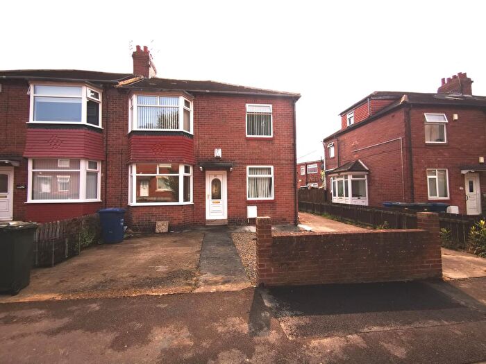 2 Bedroom Flat To Rent In Kentmere Avenue, Walkergate, Newcastle Upon Tyne, NE6