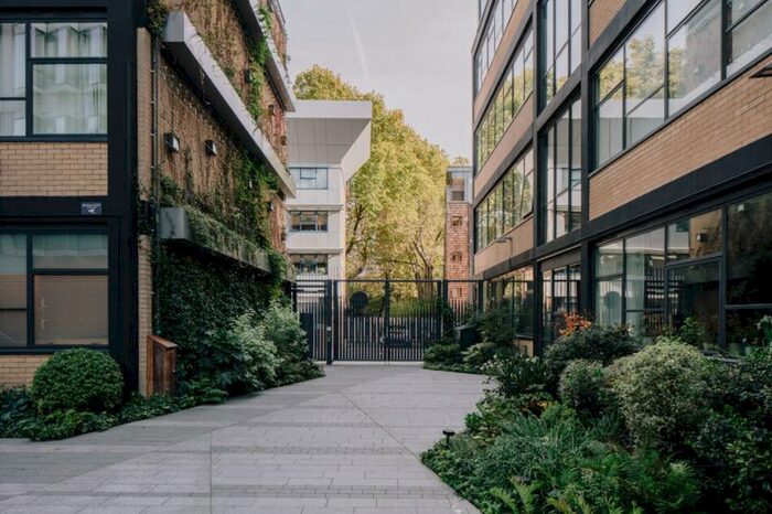 2 Bedroom Flat To Rent In Long Street, Camden, E2