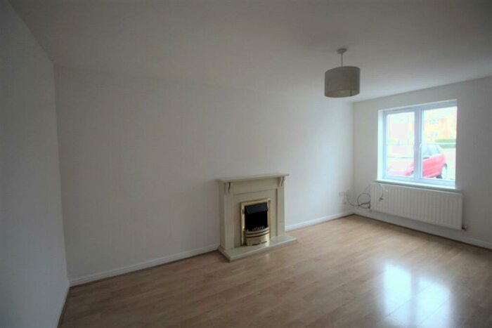 3 Bedroom End Of Terrace House To Rent In Blackmoor Close, Darlington, Durham, DL1