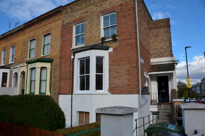 2 Bedroom Flat To Rent In Dulwich Road, Brixton, London, SE24