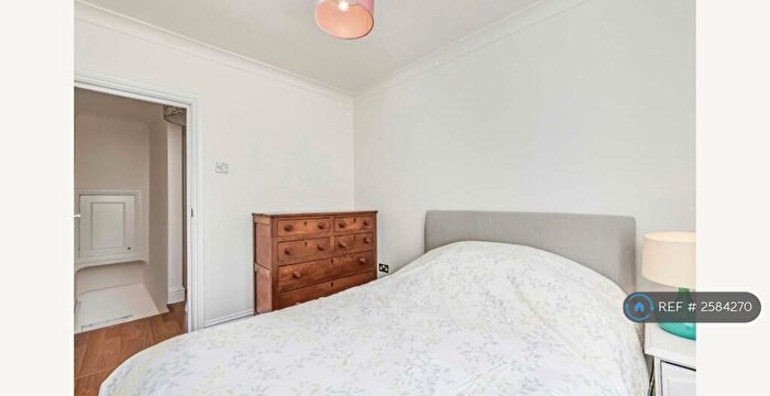 1 Bedroom Semi-Detached House To Rent In Grove Lane, London, SE5