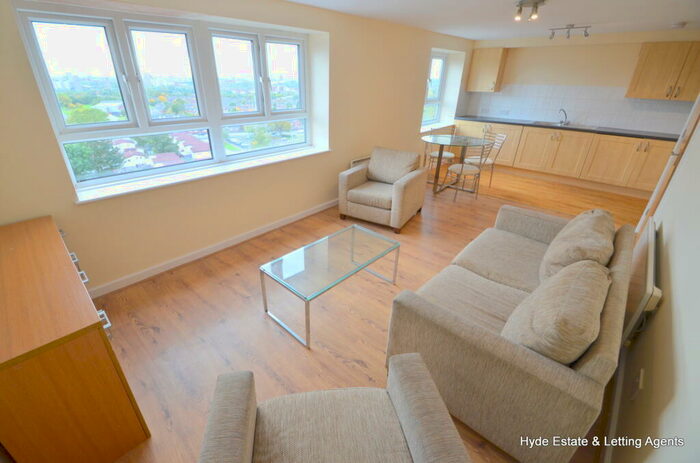 2 Bedroom Apartment To Rent In City View, Highclere Avenue, Salford, M7