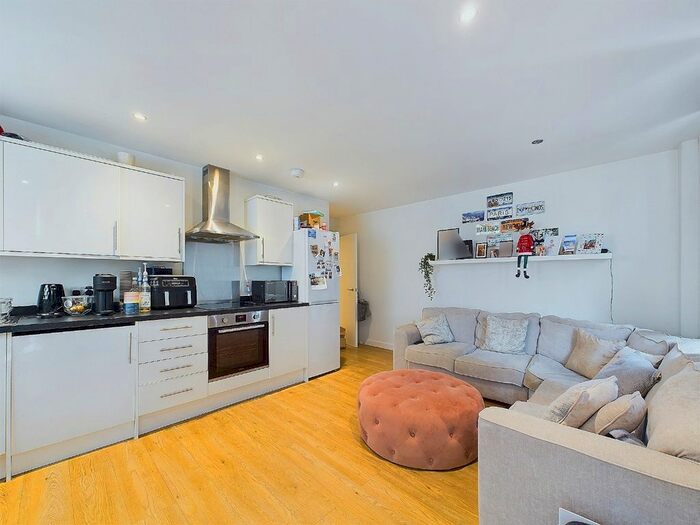 1 Bedroom Flat To Rent In Market Parade, Sidcup High Street, Sidcup, Kent, DA14