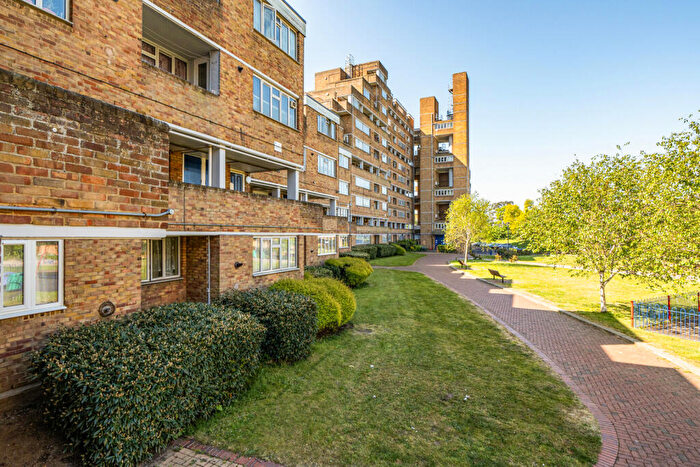 4 Bedroom Apartment For Sale In Overhill Road, London, SE22