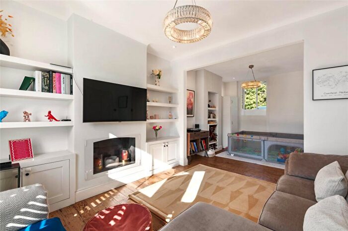 3 Bedroom Terraced House For Sale In Eversleigh Road, London, SW11
