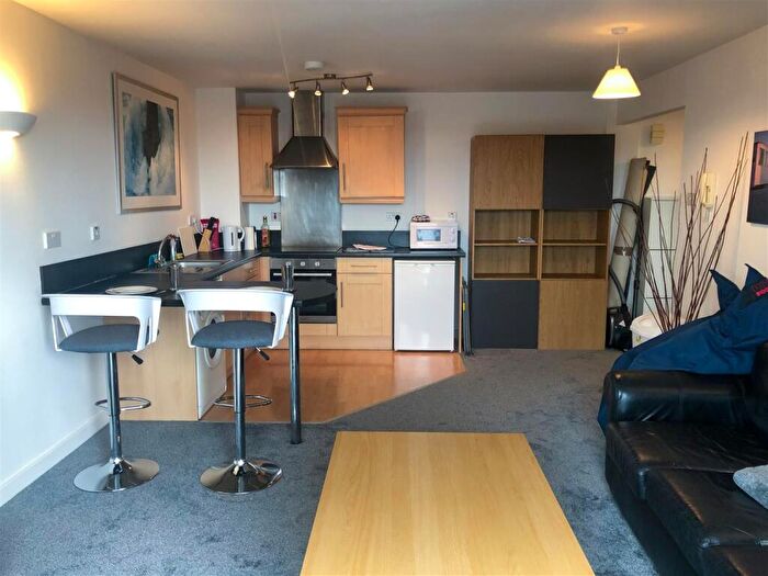 2 Bedroom Apartment For Sale In Derby Road, Nottingham, NG7
