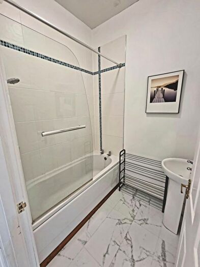2 Bedroom Flat To Rent In Bryn Ardwyn, Aberystwyth, SY23
