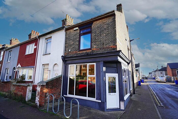 3 Bedroom Terraced House For Sale In Oxford Road, Lowestoft, NR32