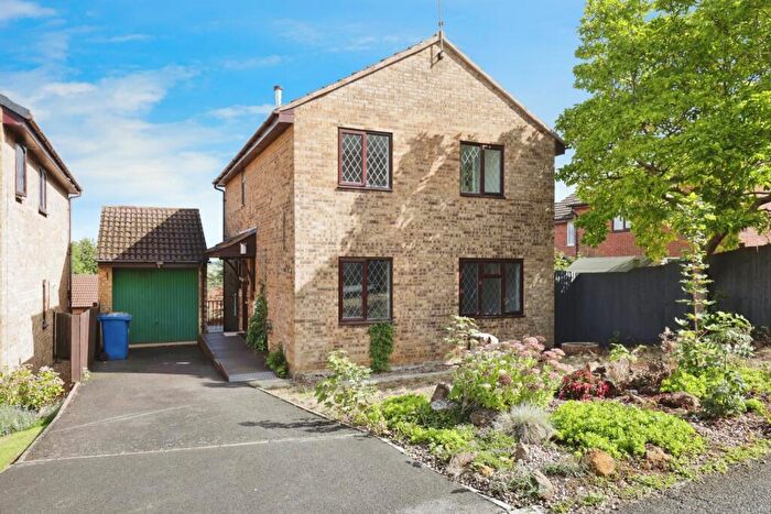 3 Bedroom Detached House For Sale In Green Lane, Banbury, Oxfordshire, OX16