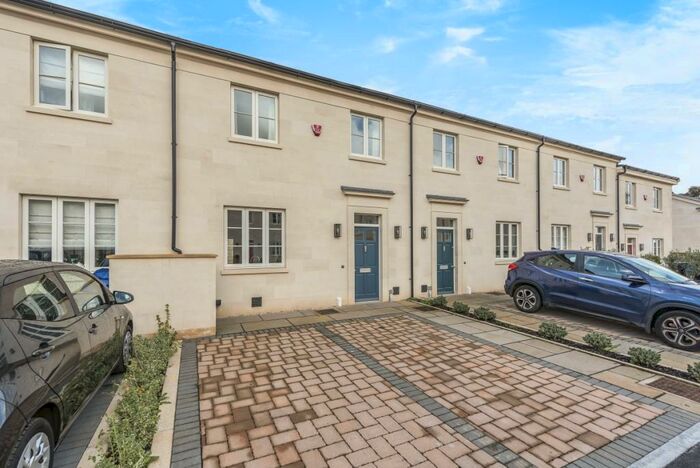 3 Bedroom Terraced House To Rent In Lascelles Avenue Bath, BA2