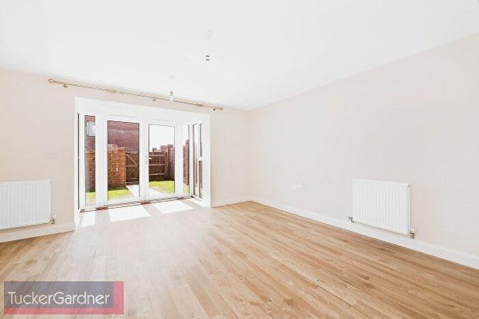 4 Bedroom Property To Rent In Nature Road, Cambridge, CB3