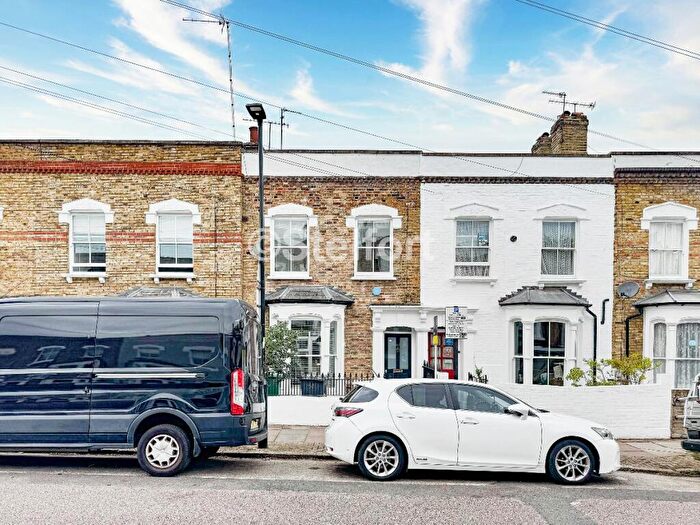 5 Bedroom End Of Terrace House To Rent In Canning Road, London, N5