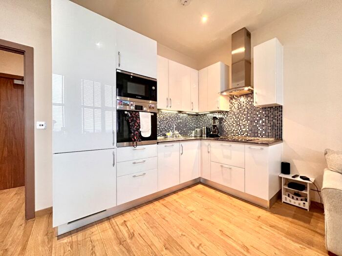 1 Bedroom Flat To Rent In Flat, New Enterprise House, - High Road Chadwell Heath, Chadwell Heath, Romford, RM6