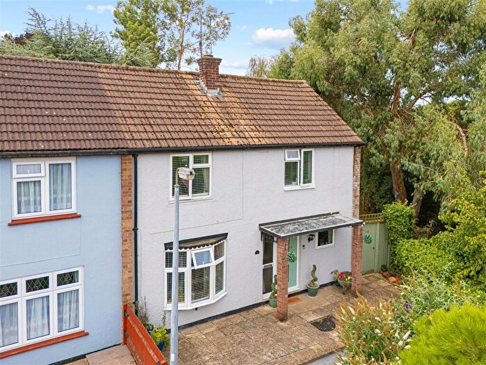 3 Bedroom End Of Terrace House For Sale In Coronation Hill, Epping, CM16