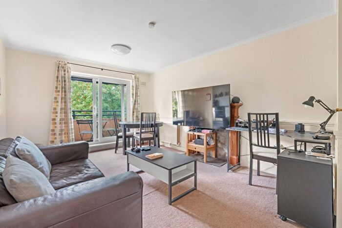 1 Bedroom Flat To Rent In Rum Close, Wapping, E1W