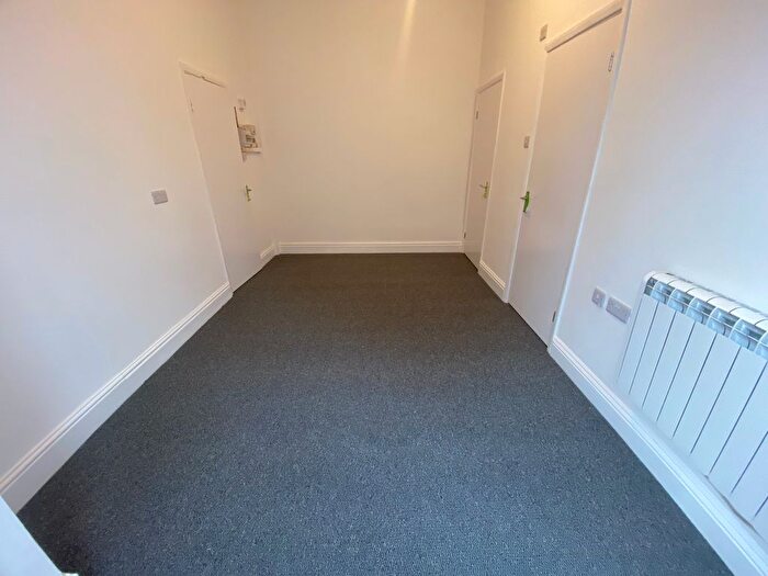 1 Bedroom Flat To Rent In Auckland Road, Doncaster, DN2