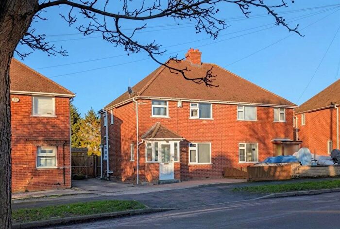 3 Bedroom Semi Detached House For Sale In Falfield Road, Tuffley, Gloucester, GL4