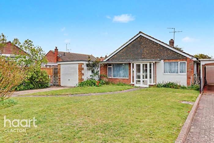 3 Bedroom Detached Bungalow For Sale In Alan Drive, Clacton-On-Sea, CO16