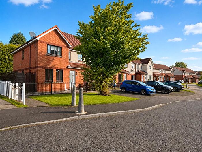 3 Bedroom End Of Terrace House For Sale In Burnside Crescent, Blantyre, Glasgow, G72