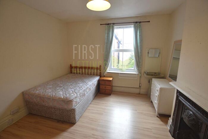 4 Bedroom Terraced House To Rent In North Avenue, Clarendon Park, LE2