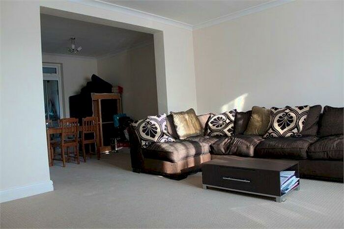 3 Bedroom End Of Terrace House To Rent In Hampden Road, Harrow, HA3