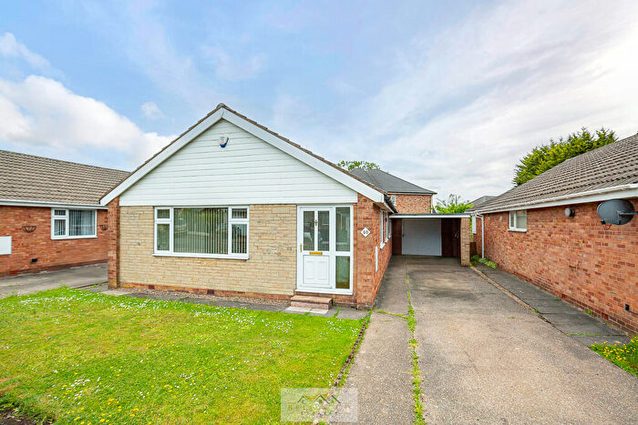 4 Bedroom Detached Bungalow For Sale In Clifton Avenue, Barlborough, Chesterfield, S43