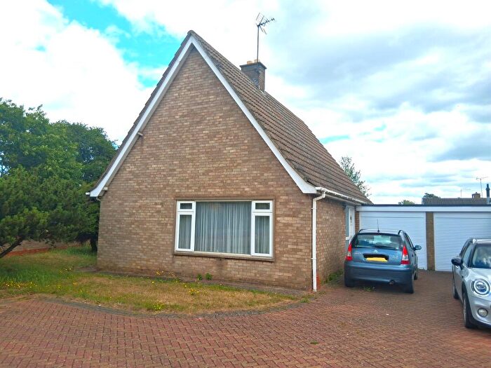 2 Bedroom Bungalow For Sale In Bellmans Road, Whittlesey, Peterborough, PE7