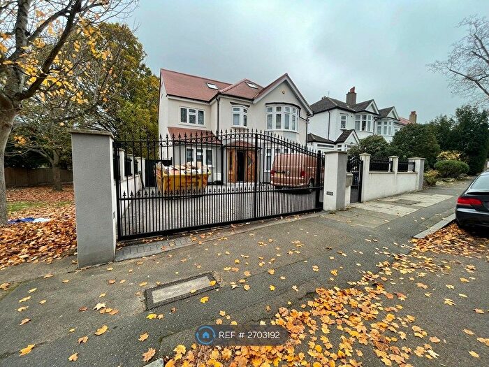 8 Bedroom End Terrace House To Rent In Coniston Road, Bromley, BR1