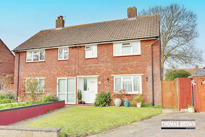 3 Bedroom Semi Detached House For Sale In Westbrook Drive, Orpington, BR5