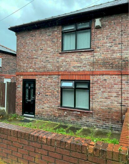 3 Bedroom Semi-Detached House To Rent In Manchester Road, Prescot, L34