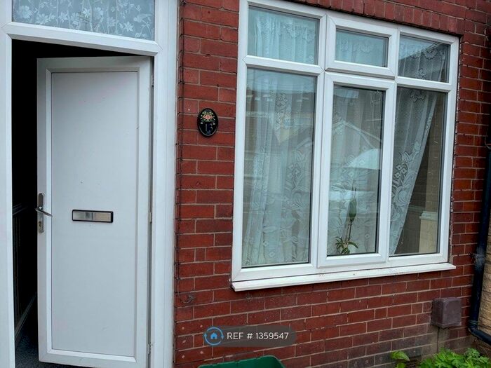 2 Bedroom Terraced House To Rent In Hunt Lane, Doncaster, DN5