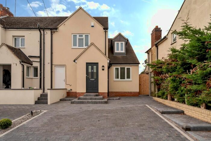 3 Bedroom End Of Terrace House To Rent In Freehold Street, Lower Heyford, OX25