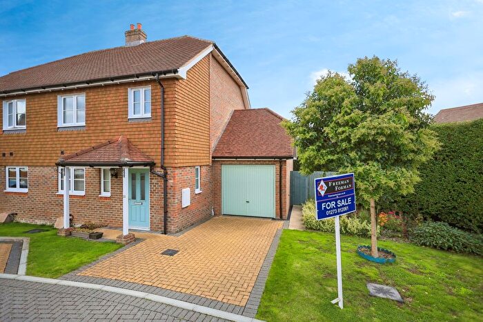 3 Bedroom Semi-Detached House For Sale In Byron Close, Ringmer, Lewes, East Sussex, BN8