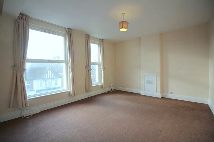 2 Bedroom Flat To Rent In High Street, Ruislip, HA4