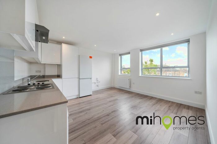 1 Bedroom Flat To Rent In Link House, Hayes, UB4