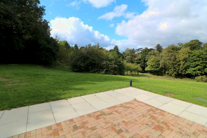 2 Bedroom Flat To Rent In Deepdene Avenue, Deepdene Avenue, Dorking, RH5