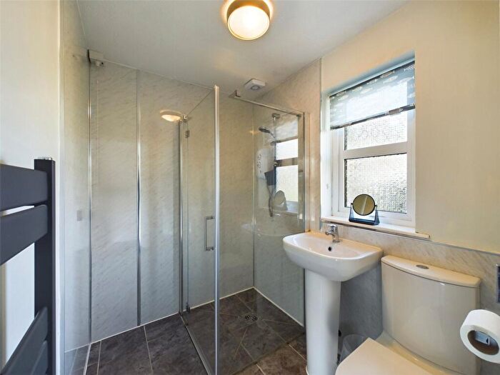 2 Bedroom Bungalow To Rent In Bude, EX23