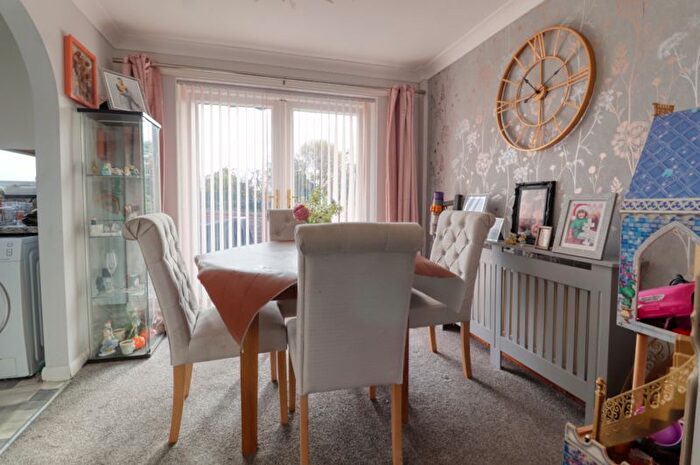 3 Bedroom Terraced House For Sale In Trinity Court, Broughton, Brigg, DN20
