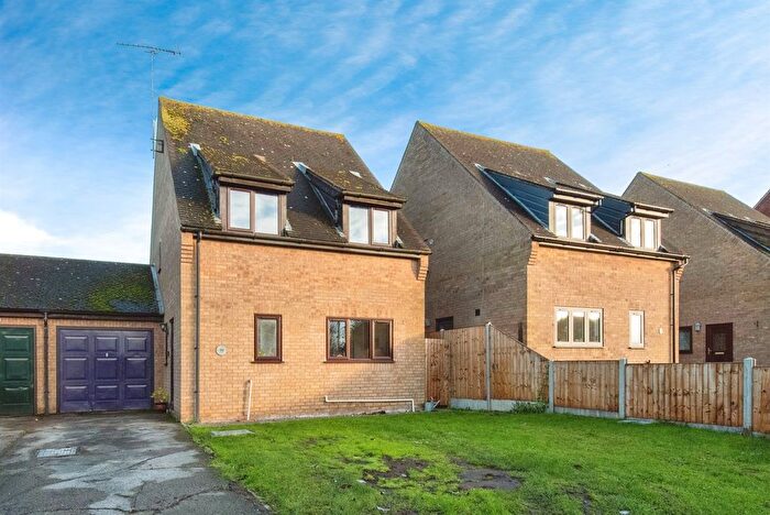 3 Bedroom Link Detached House For Sale In Martins Meadow, Gislingham, Eye, IP23