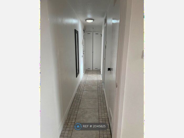 1 Bedroom Flat To Rent In Maudsley House, Brentford, TW8