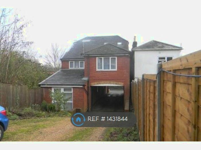 Studio To Rent In Osborne Court, Southampton, SO17