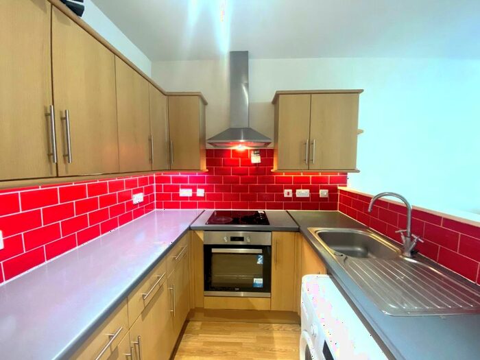 1 Bedroom Flat To Rent In Kingston Road, Portsmouth, PO2