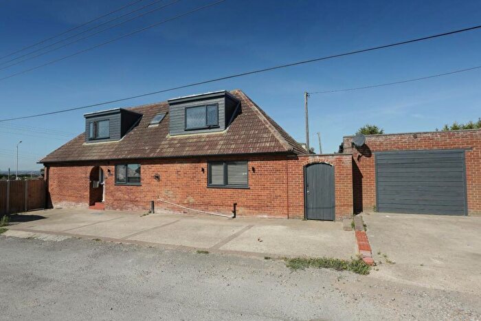 4 Bedroom Bungalow For Sale In Arundel Road, Cliffsend, CT12